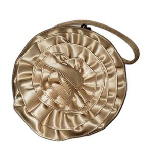 Franchi Champagne Gold Ruffle Flower Rose Formal Purse with Rhinestone Kiss Lock